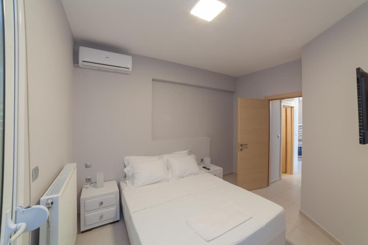 Althea Suites By Rentalspro Services - Nea Moudania Halkidiki Extérieur photo