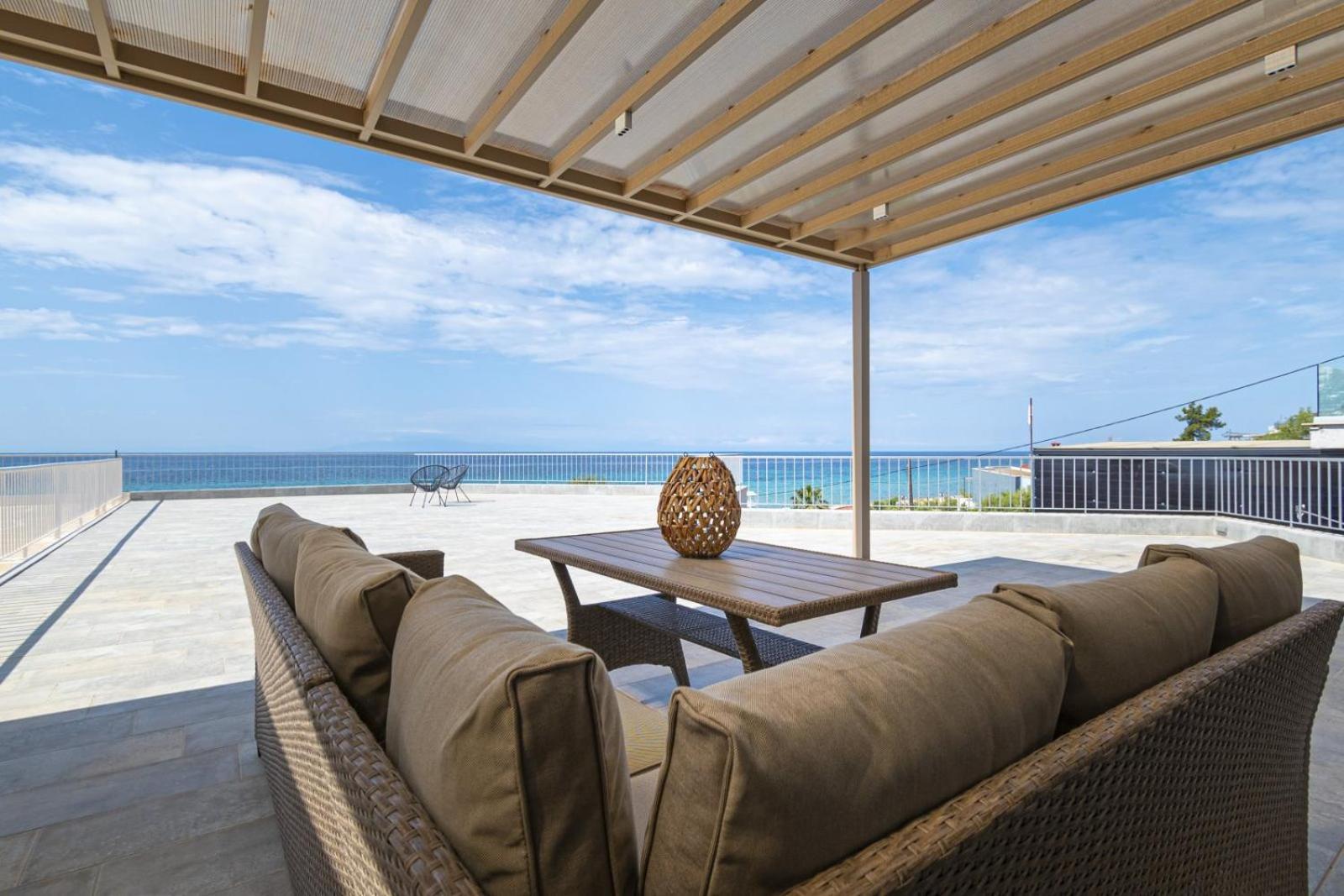 Althea Suites By Rentalspro Services - Nea Moudania Halkidiki Extérieur photo